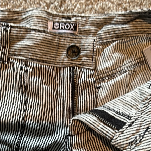 Roxy Black and White Striped Women's Shorts - Picture 10 of 10